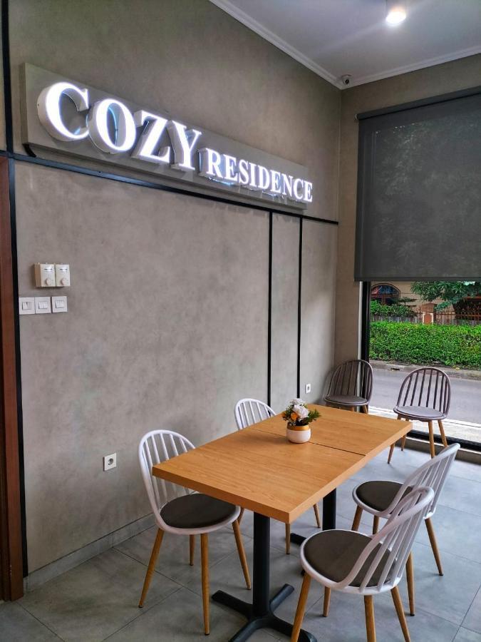 Cozy Residence Tomang Jakarta Exteriör bild